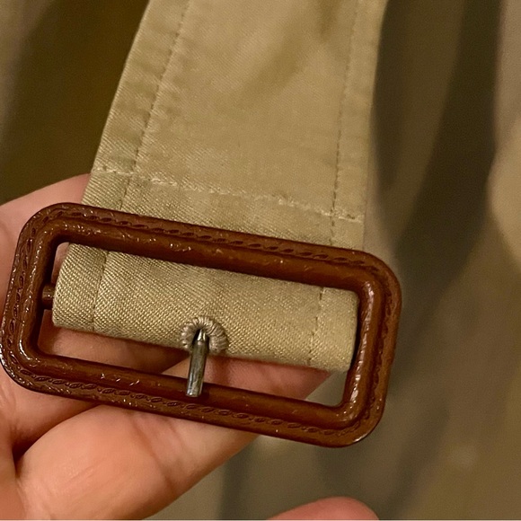 Vintage Burberry Trench - Picture 6 of 10